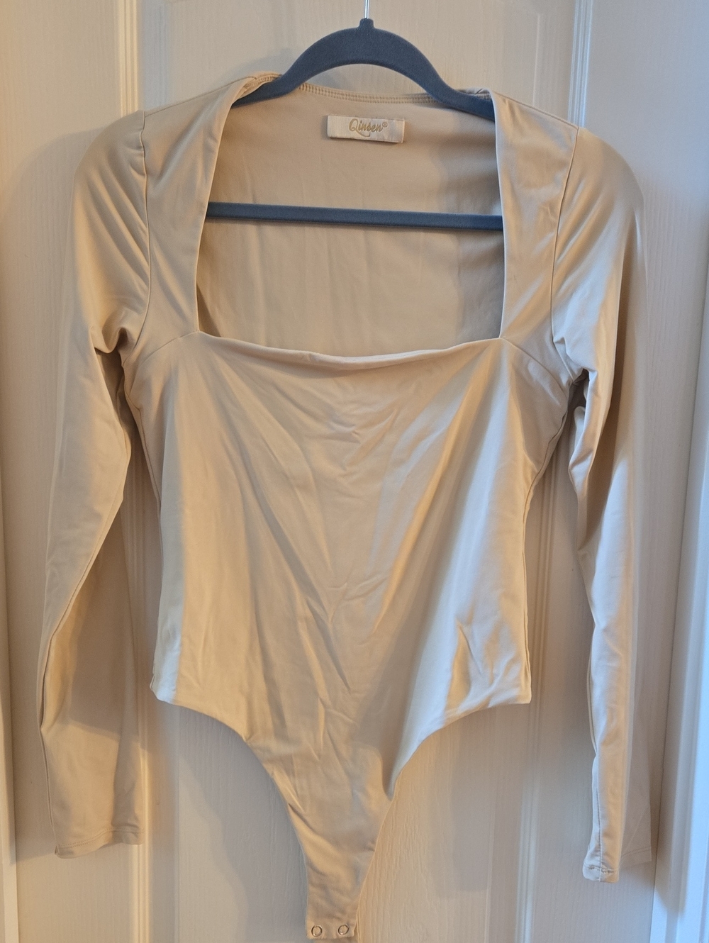 Qinsen Square Neck Long-Sleeve Bodysuit in Beige Size Large